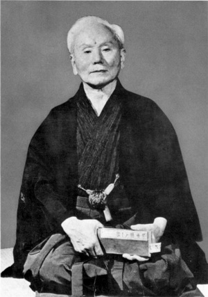 Karate tėvas Gichin Funakoshi
